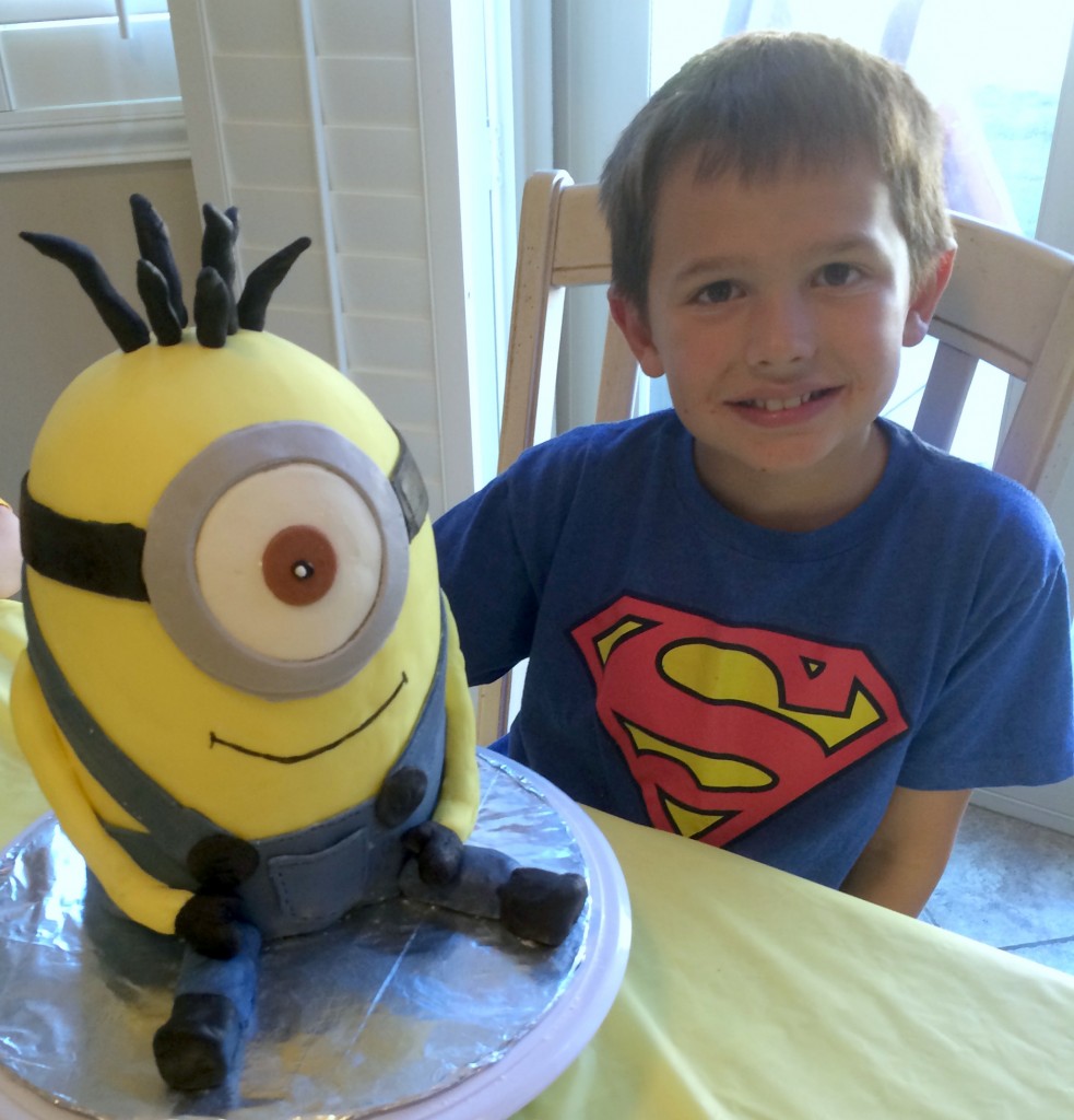 minion cake 2